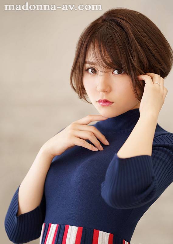 消えてなくなりそうな儚い透明感 艶肌人妻 水美れい 28歳 AVデビュー!!の画像
